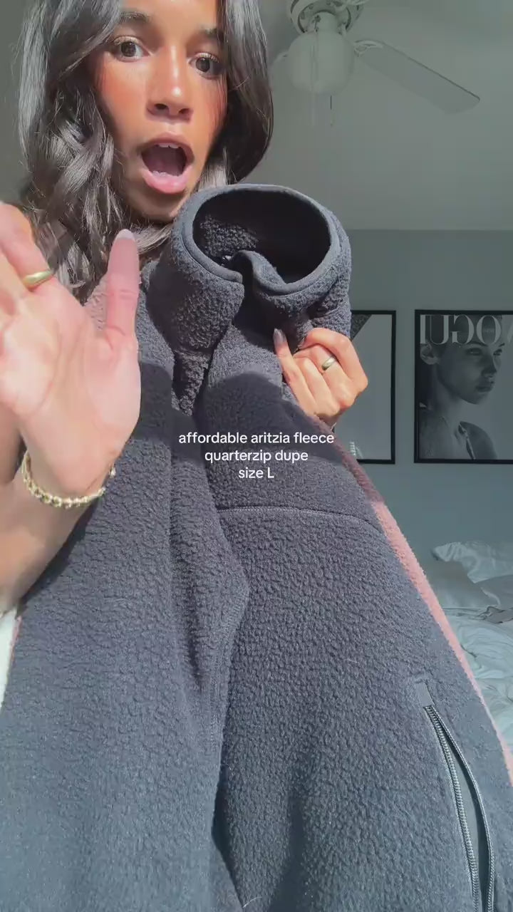 Chic Active Half-Zip Crop Sweatshirt™ video